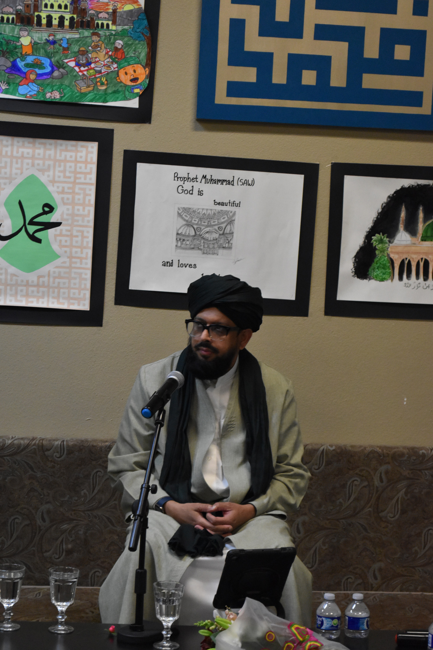 Mehfil-e-Milad 10-5-2024 (24)